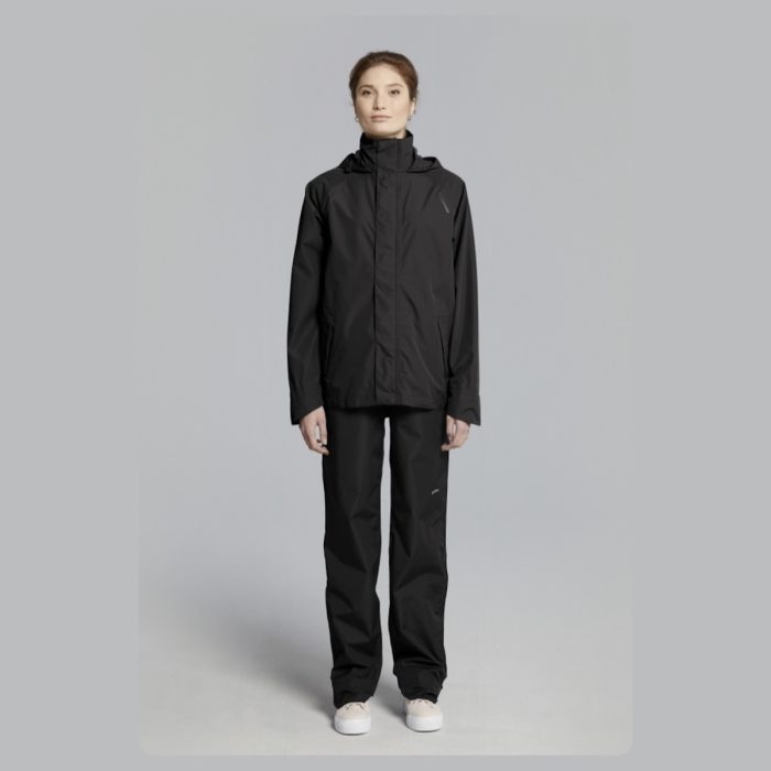 Unisex regenpak Basil Hoga in zwart, maat XL, met capuchon, reflectie en opbergzakje – ideaal voor fietsen in de regen
