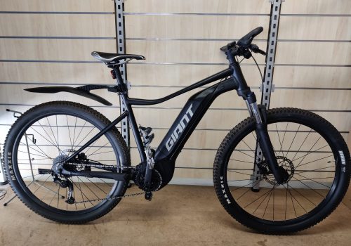 Tweedehands e-bike Giant Talon E+2 met geïntegreerde 500W accu, Shimano 9-speed en Ridecontrol Dash display