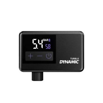 Elektrische mini fietspomp Turblo – compacte accu fietspomp met digitale drukmeter en automatische stopfunctie voor onderweg.