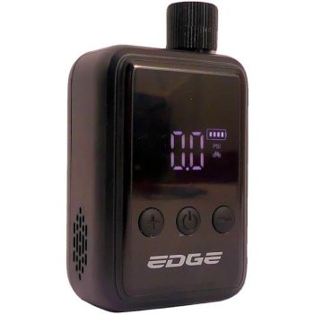 Fietspomp Elektrische Accu Edge zwart – compacte elektrische fietspomp met USB-C oplaadfunctie voor onderweg