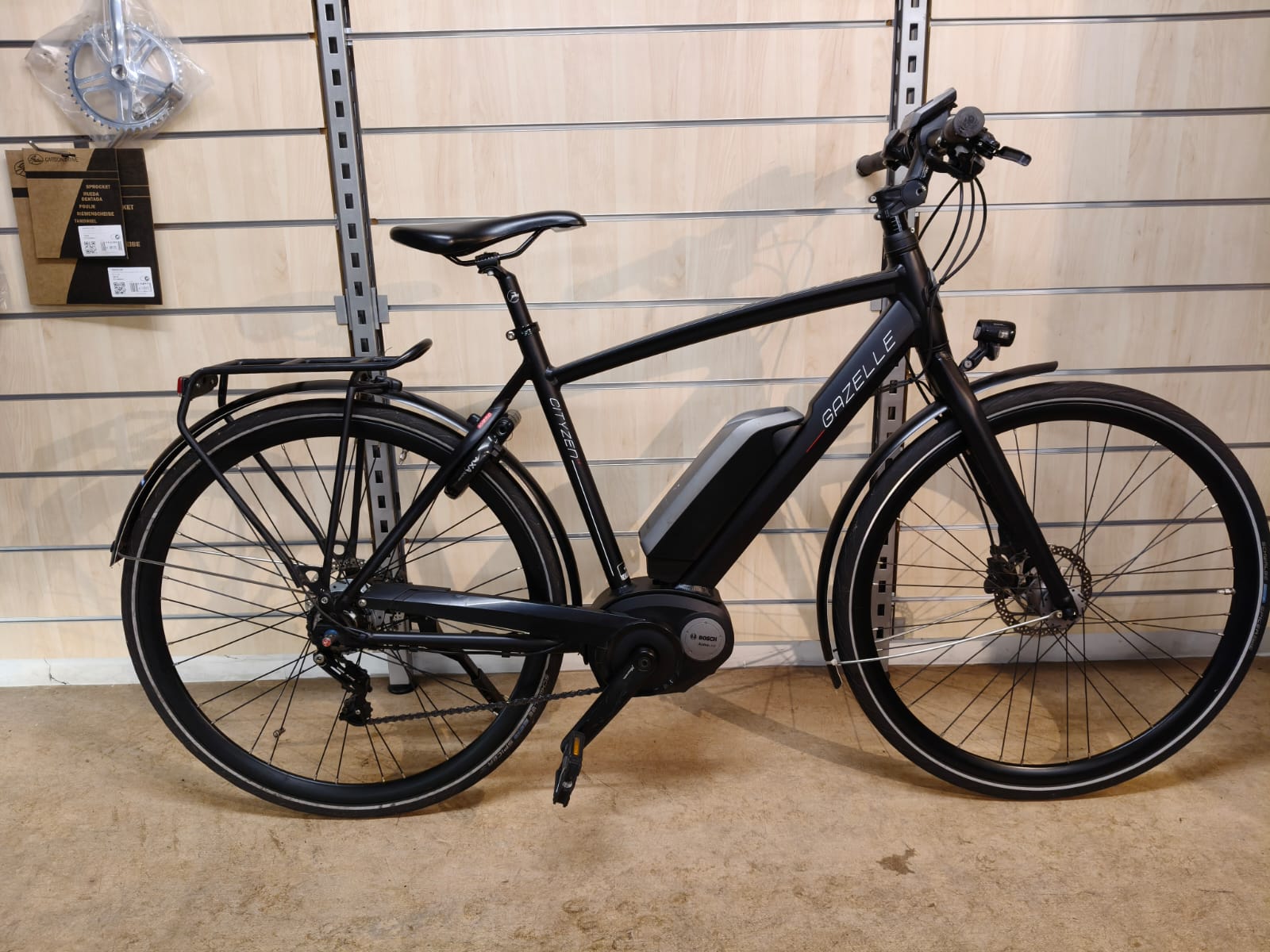 Tweedehands Gazelle Cityzen E-bike met Bosch middenmotor en 400Wh accu